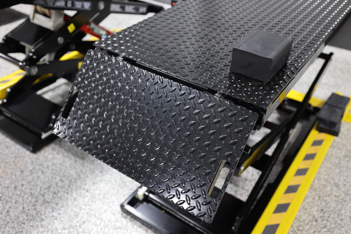 Challenger DX77 Series 7,700 lb Scissor Lift — image 3